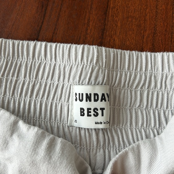 Sunday Best (Aritzia) Gaucho Crops - Picture 3 of 5